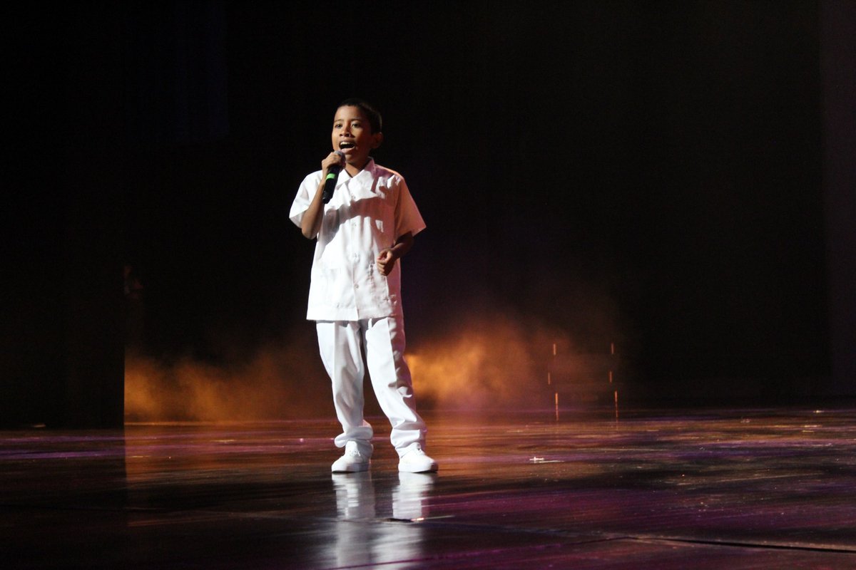 mifamilianic's tweet photo. #Managua 
Participamos en la elección y coronación de la niña Movimiento Infantil Luis Alfonso Velázquez Flores (MILAVF) desde el Teatro Nacional Rubén Darío.
#AmorALaNiñez 
#MayoVivaSandino https://t.co/BKodEQ3vIU