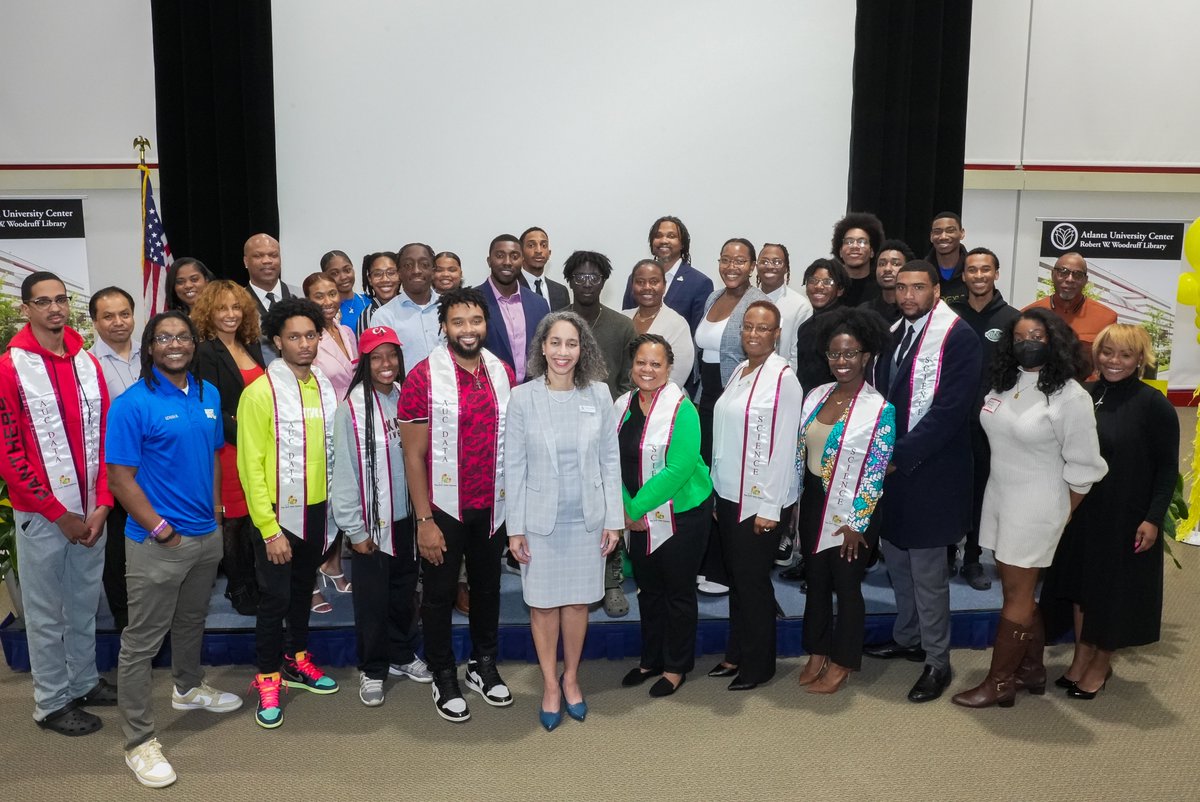 aucdatascience's tweet image. DSI does it better! 🥳 Last week we celebrated our AUC #datascience students and our graduating #seniors who are poised for great success!  What a night of food, fun, and fellowship.  Thanks to our fantastic team, faculty, sponsors and of course our students!  #DataIsDope