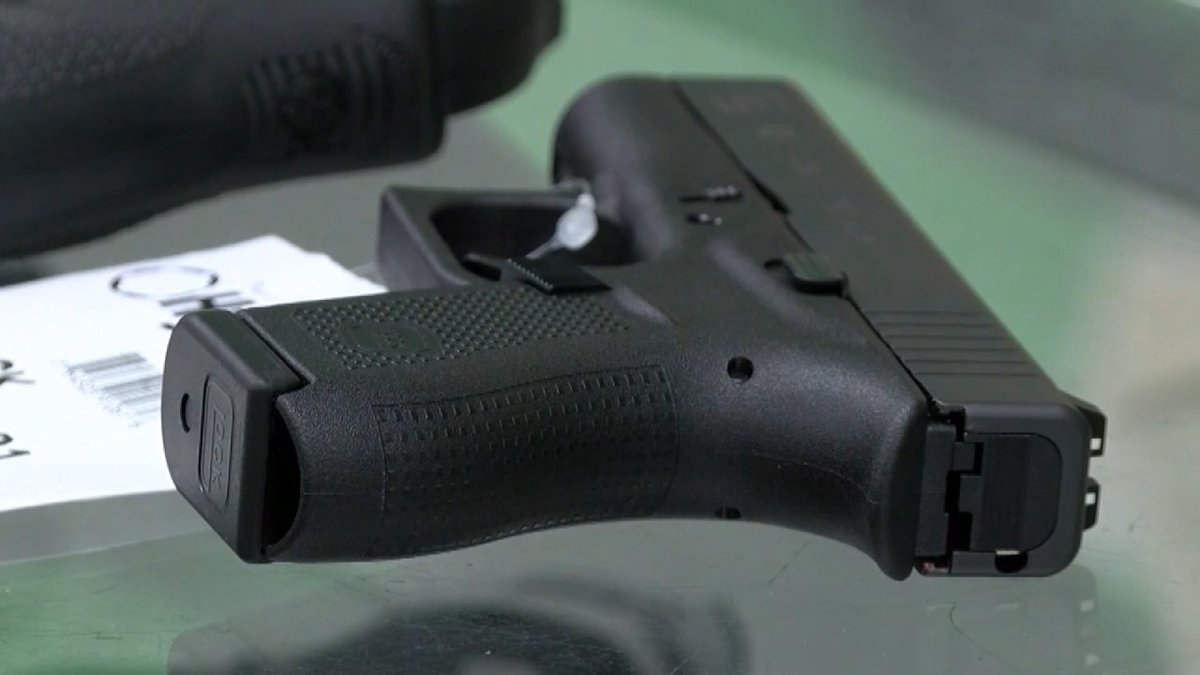 NC House committee passes bill eliminating concealed carry permit requirement; North Carolina Sheriffs’ Association comes out against it wncn.tv/3VnoaWA
