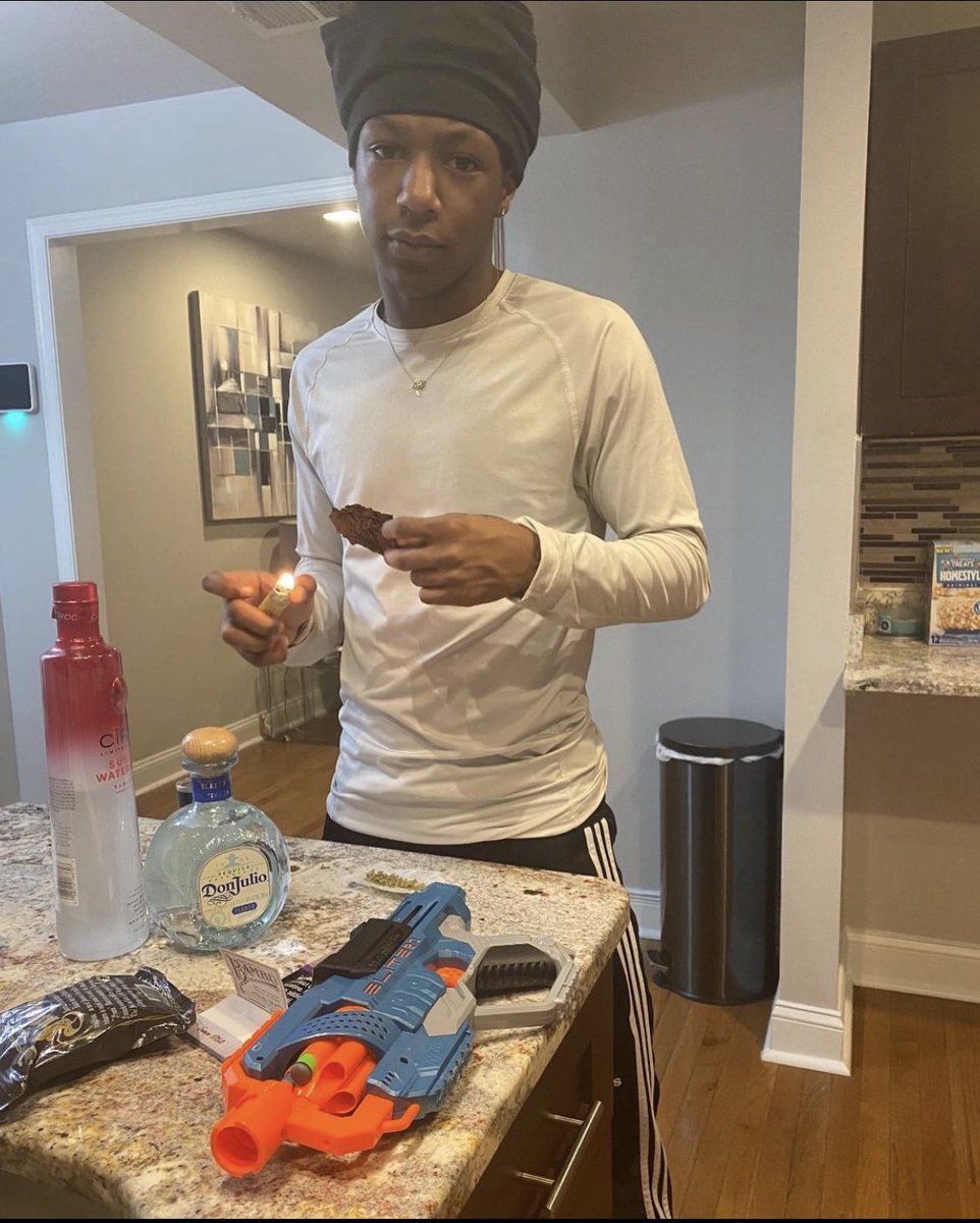 movement_TINO's tweet photo. you better swallow this nut #DMV #dmvfreaks #Baltimore #baltimorefreaks #vafreaks #dcfreaks https://t.co/wINnIEB3cV