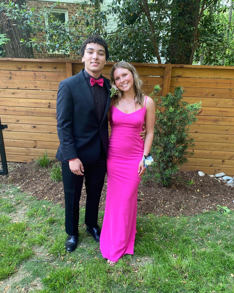 _Marie_Michelle's tweet photo. Senior Prom on April 21, 2023 https://t.co/74sFrYVLem