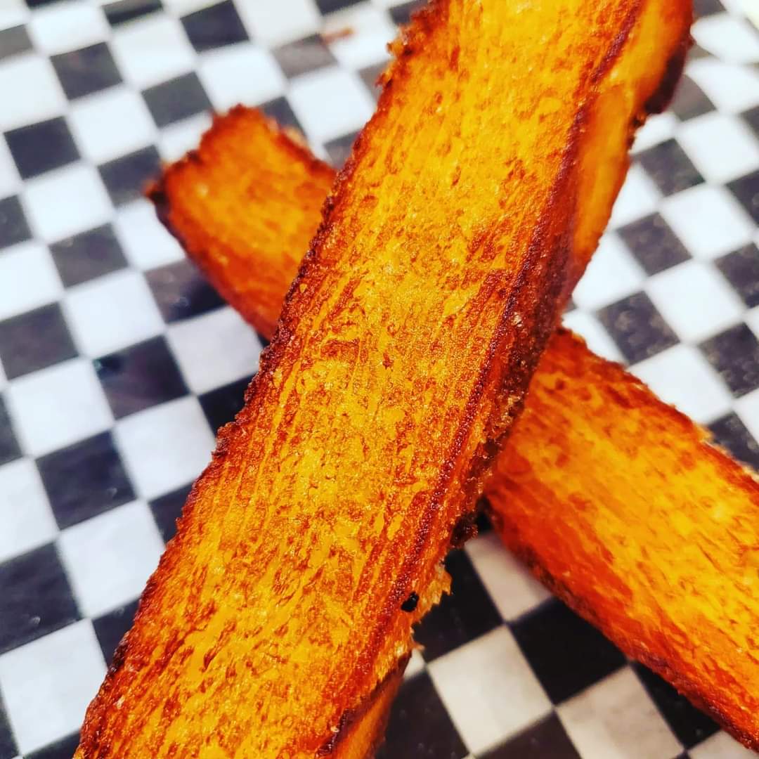 Hot Yolkers You Say?! 👀
First pop up this Saturday 6th May from 5pm at <a href="/yeoldecrossryt/">Ye Olde Cross Ryton</a> 

<a href="/girlbutcher/">Charlotte's Butchery</a> <a href="/RangeEggs/">NorthumbrianFreeRangeEggs</a> 
#theyolker #scotcheggs #newcastleupontyne