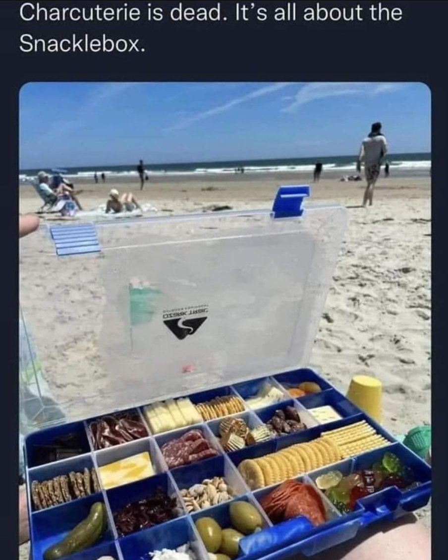 HartlessWeeb tweet media