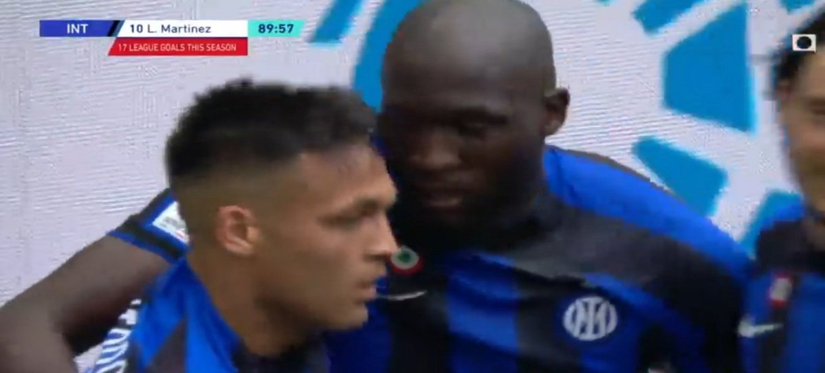 Lelahel201's tweet photo. Il 3 goal di #LautaroMartinez in
#InterLazio 3-1.
32 giornata
#Campionato di #SerieA
#Foto1 il nostro #VicePresidente
@javierzanetti
#Foto2 e #Foto3 il #protagonista
e nella #foto4 Lautaro complimentato da #Lukaku
@BoBoVieri21
@CarlaTua18
@alessan28580338 https://t.co/1fmrij4qR1