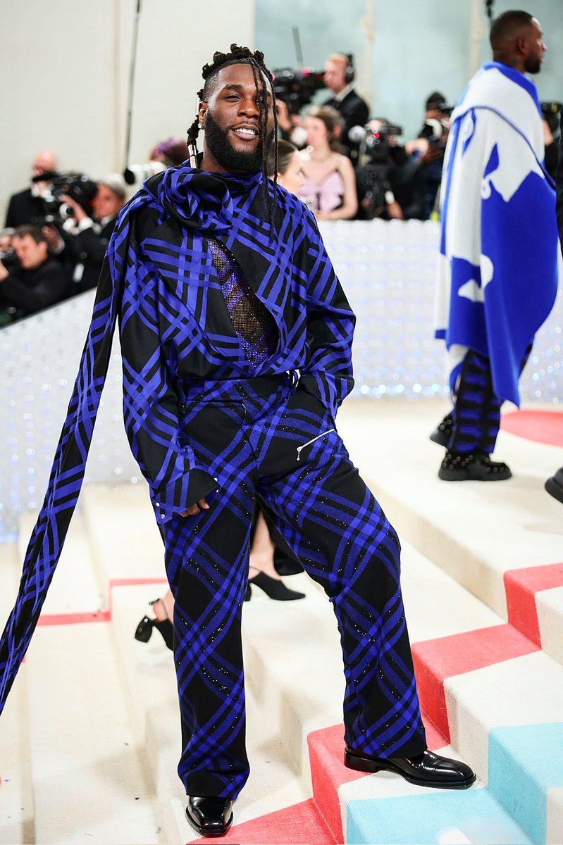 BurnaBoyStats's tweet photo. Burna Boy is crowned the Best-dressed Male at the 2023 #MetGala    BY GQ ⭐✨ https://t.co/cXPwumJvA1