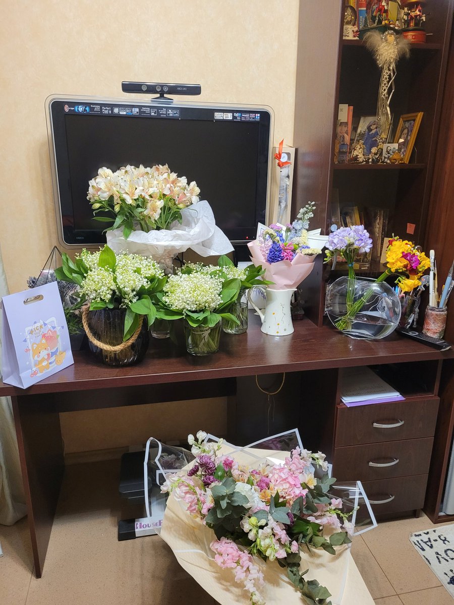 Lin_Lin_2_5_9's tweet photo. HB💐🌸🥰🥳 https://t.co/QrXZkYLTAi