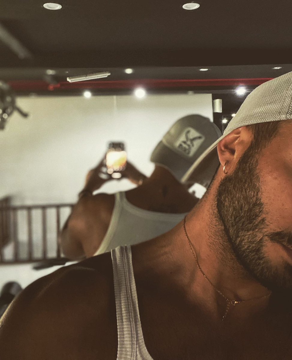 roshkaaaem's tweet photo. Spor dump değil spor pump https://t.co/0xLiLLC8QX