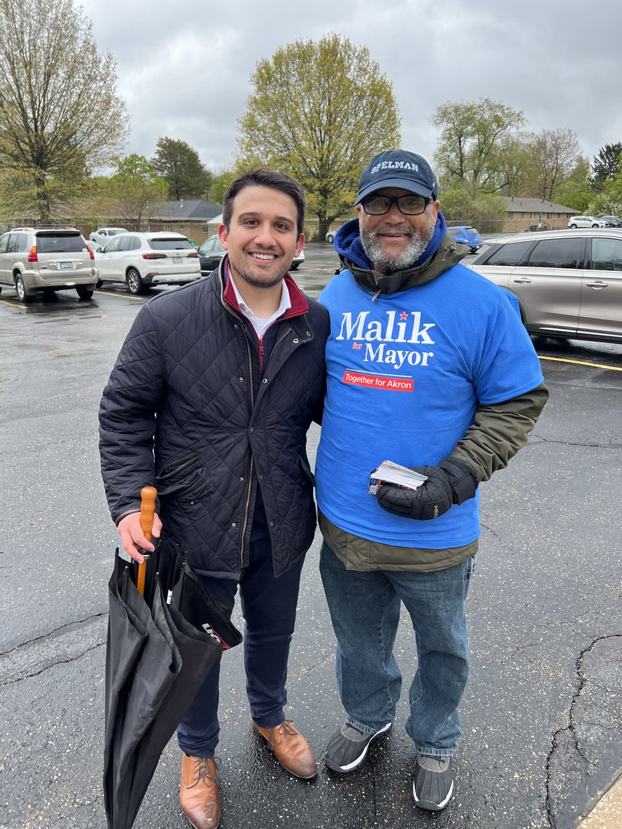 shammasmalik's tweet photo. So much energy in our city today -- from Ellet to Buchtel, Highland Square to North Hill, Goodyear Heights to Middlebury, Firestone Park to Wallhaven! Voters and volunteers out in full force.
2.5 hours to vote. Let's do this, Akron!
#MalikForMayor #TogetherForAkron #MakeItMalik https://t.co/ecc5AIthBp