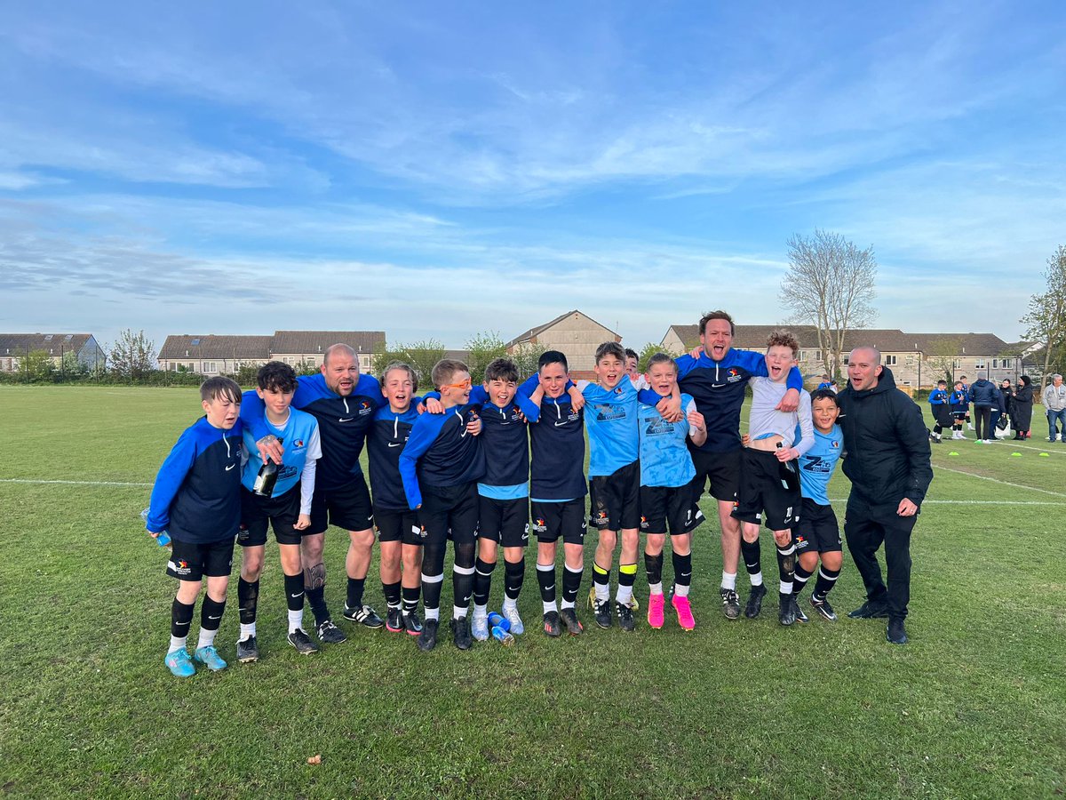 8s_map's tweet image. Well done boys. We have done it. Long old season but we have won the league with 2 games to go. #COYM #Leaguewinners #Champions 
@mapfootball