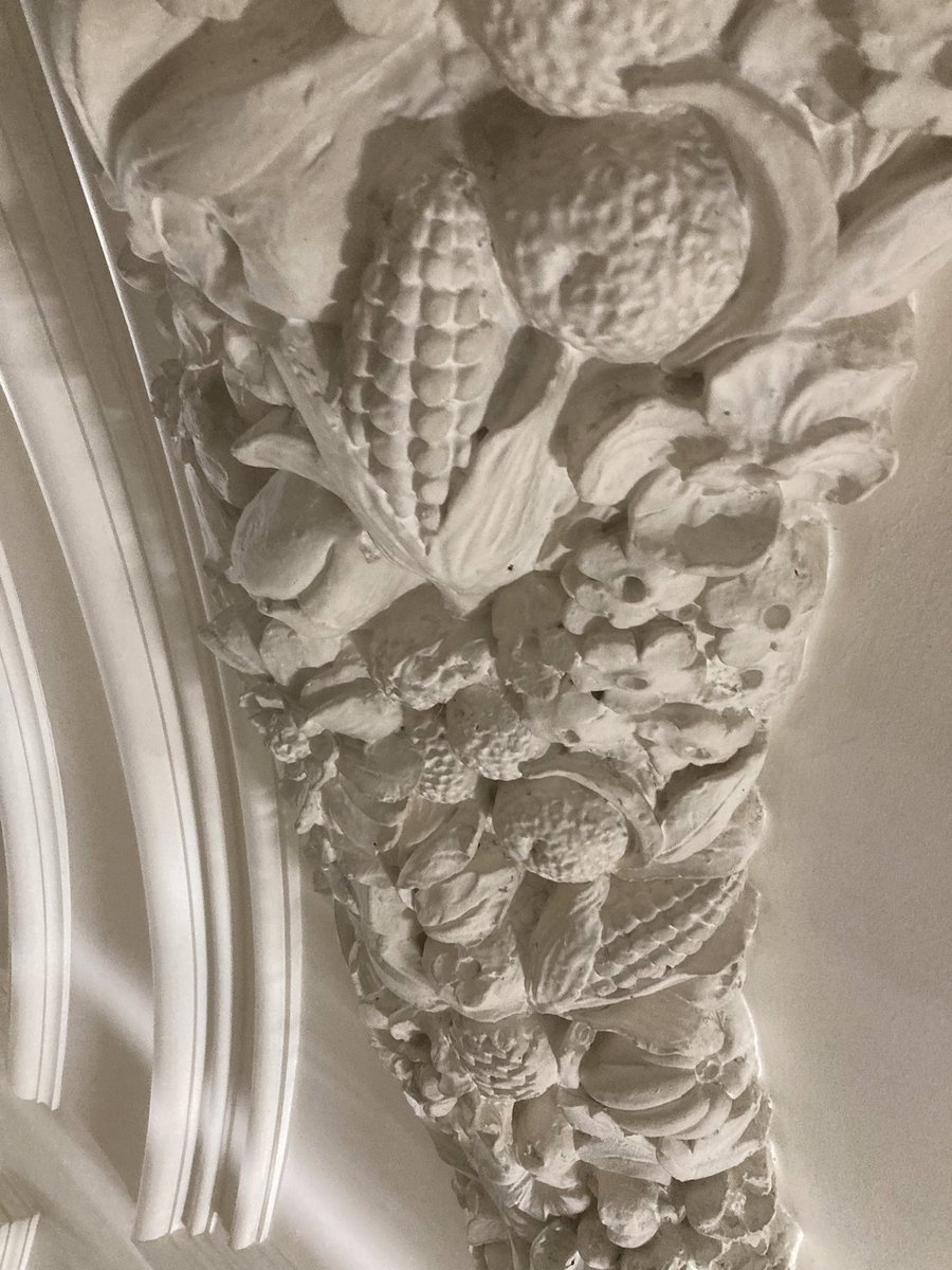 bythewardrobe's tweet photo. The scaffolding is up for the redecorations! Here are some close ups of the plaster ceiling usually dozens of feet above our heads. The crowned passion flowers are topical for a #Coronation in Eastertide &amp; the detail on the roundels of flowers, fruits &amp; vegetables is amazing. https://t.co/ybw5HxCapM
