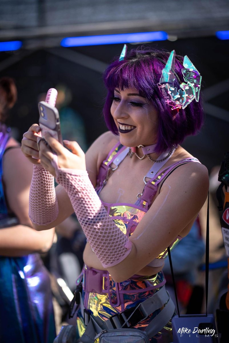 omgchomp's tweet image. watching the beyblades tournament UNREASONABLE MODS EDITION #neotropolis @NeotropolisHQ