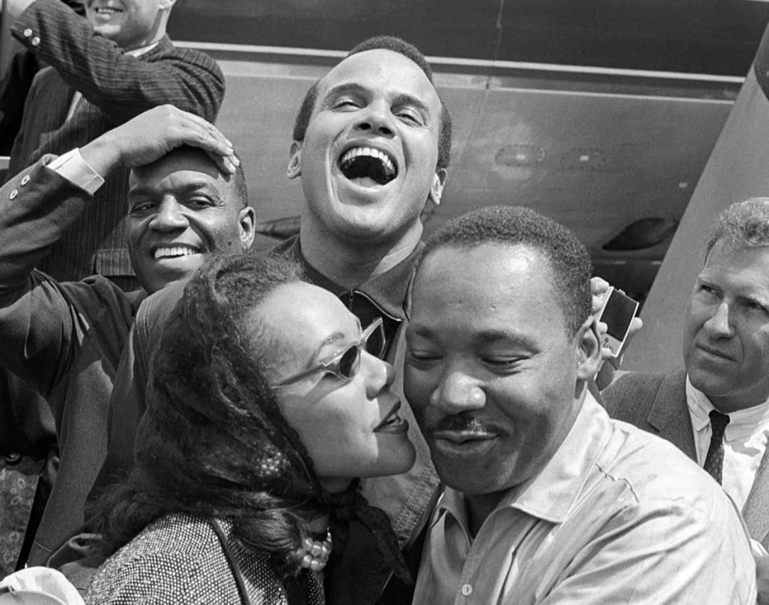 Art Terry & The Black Bohemians (@mrartterry) on Twitter photo Tonight at midnight on <a href="/ResonanceFM/">Resonance FM</a> Is Black Music celebrates #HarryBelafonte. He used his fame to support human rights, working arm and arm with #MLK, #NelsonMandela and many others. Even though it lost him opportunities. The show focuses on his activism and folk music πͺ Tonight at midnight on <a href="/ResonanceFM/">Resonance FM</a> Is Black Music celebrates #HarryBelafonte. He used his fame to support human rights, working arm and arm with #MLK, #NelsonMandela and many others. Even though it lost him opportunities. The show focuses on his activism and folk music πͺ
