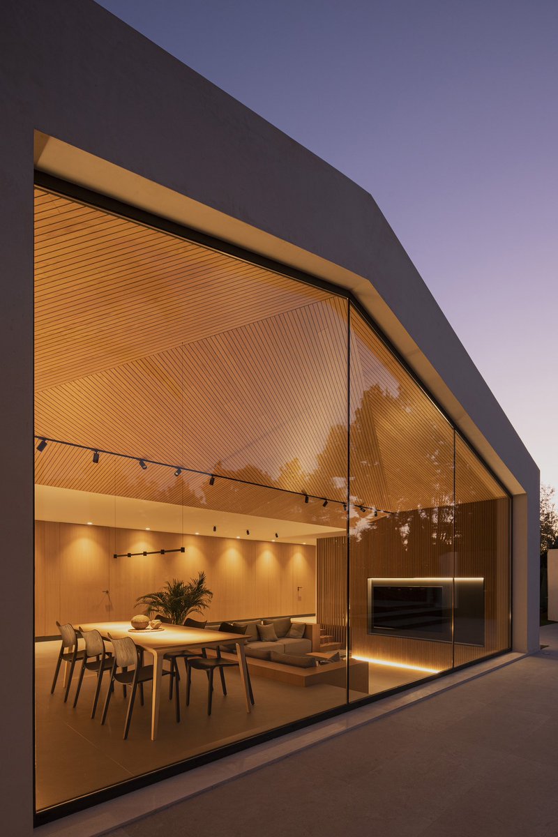 Arqenblanco's tweet photo. Reforma para Alejandro e Inma - Pablo Muñoz Paya Arquitectos
Imagen: David Zarzoso
_____________________
#pablomuñozpayáarquitectos #davidzarzoso #alicante #españa #arquitecturaespaña #arquitecturaespañola #architectureinwhite #whitearchitecture #arquitecturaenblanco https://t.co/h9Rbe0m8uh