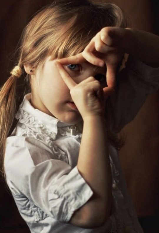 ﮼البساطة﮼تغريني﮼أكثر﮼ندرة﮼الأشياء﮼تجعلني﮼أحارب﮼من﮼أجلها

'