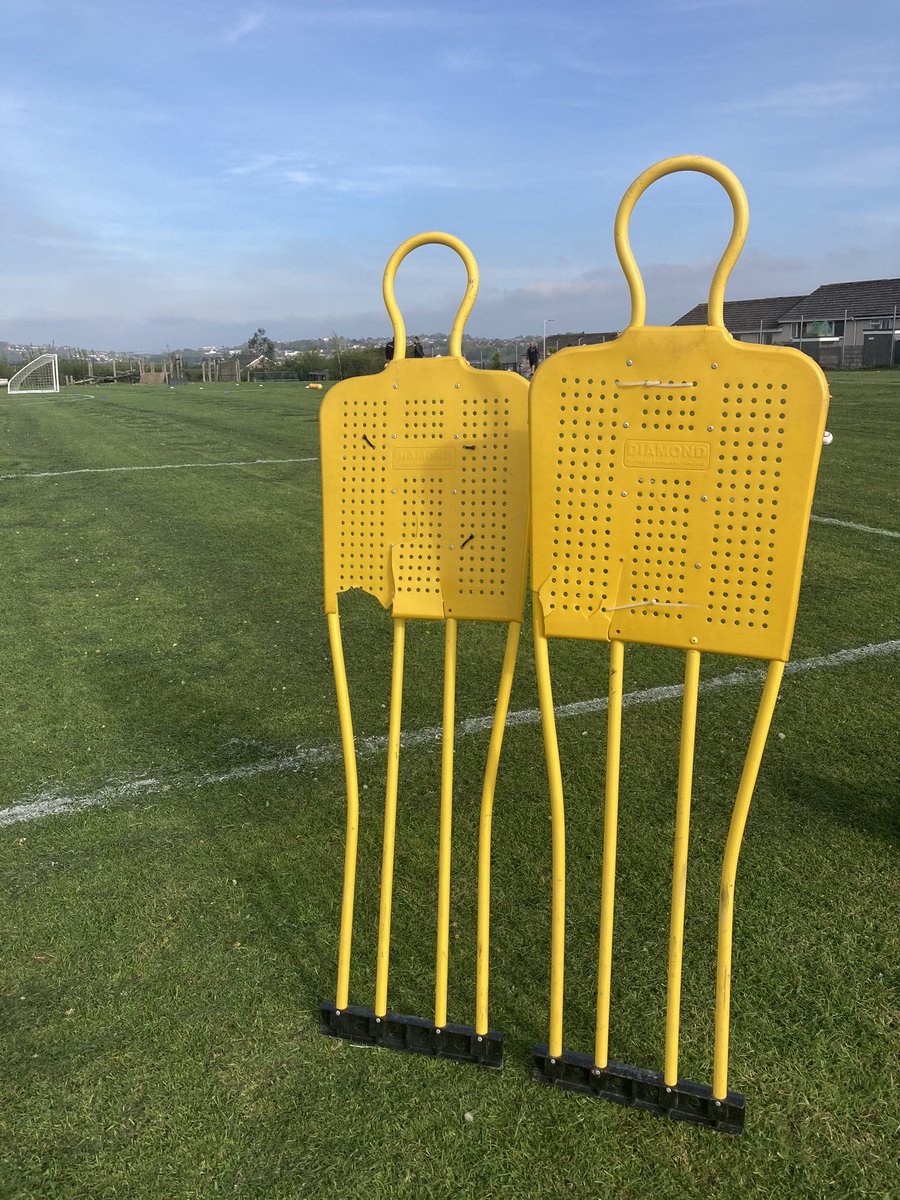 mapfootball's tweet image. MAP FC coaching school : 

Tonight was the first grass session of the summer for our amazing young  MAP FC players aged 4 -8 as part of  our coaching school leading into MAP teams - some brilliant sessions put on by our coaches .

More information email : Mapfc@outlook.com