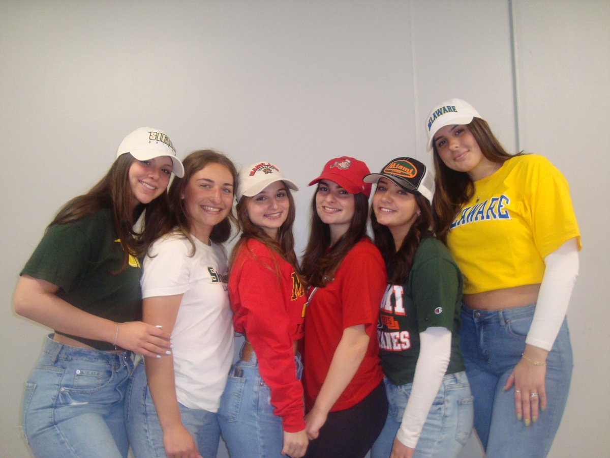 NBocciaWISE's tweet photo. Yesterday was decision day!!Congrats to all my classmates! I’m so excited to see where everyone future takes them!! #YHS2023 #WISE #NURSING @YHSMrsMero https://t.co/kNBZ4jnKGH