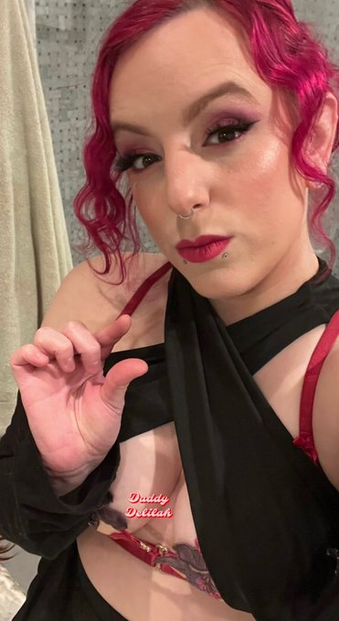 We both know that pathetic thing between your legs isn&rsquo;t pleasing anyone .   Time to lock it up for Daddy😈<a href="/tag/exposure"class="tags"><span>#exposure</span></a><a href="/tag/loser"class="tags"><span>#loser</span></a><a href="/tag/findom"class="tags"><span>#findom</span></a><a href="/tag/humiliation"class="tags"><span>#humiliation</span></a><a href="/tag/retweets"class="tags"><span>#retweets</span></a>