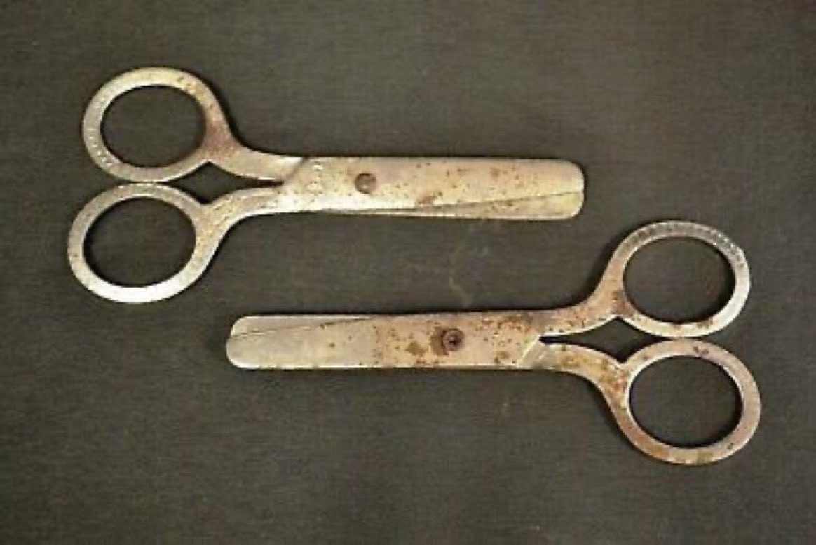 Super70sSports's tweet photo. When I was a kid, adults didn’t give two shits about safety. No helmets, no seatbelts, clouds of second-hand smoke, playgrounds built for Navy SEAL training. But if you tried to use a pair of scissors, they suddenly feared for your fucking life. So we used these dull bastards. https://t.co/tfzvsrNusA