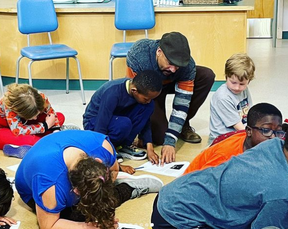 Proctor_Lisa's tweet photo. An amazing opportunity for @BrunskillSchool to learn from @Khodidill today - thank you @kidsbookcentre and @SPSFyxe for helping make this happen and thank you Khodi for the inspiration and amazing message - we will continue to listen, learn, and write! #writersproject https://t.co/GFHzNX7a3u