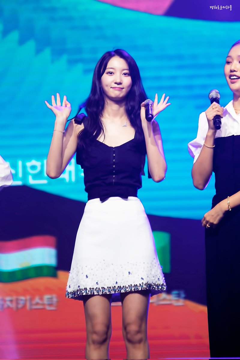 khuracle's tweet photo. 230428 2023 의정부 중앙아시아 영화제 개막식 #유빈

@8_OHMYGIRL @WM_OHMYGIRL 
#오마이걸 #유빈 #OHMYGIRL #YUBIN #yubin https://t.co/R83dcbcTMr