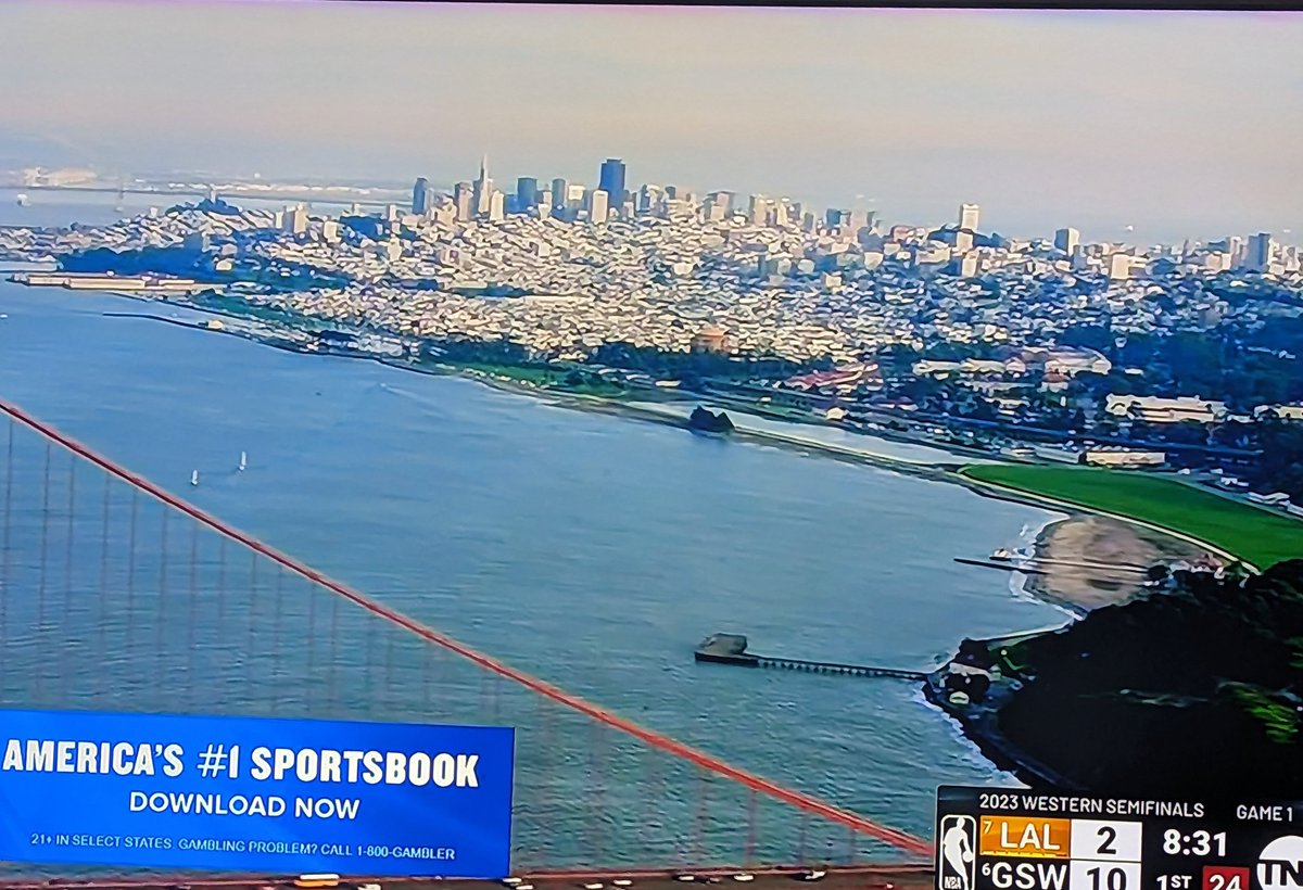 Hey @NBAonTNT , what's up with old stock footage of SF?  Times must be tough 🤣

#WarriorsvsLakers #SF #salesforcetower