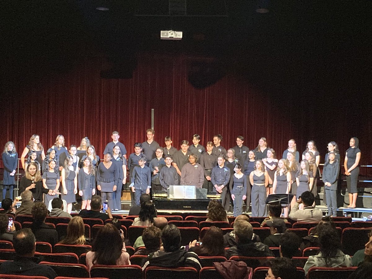 Ms. Christina Cinnamo tweet media