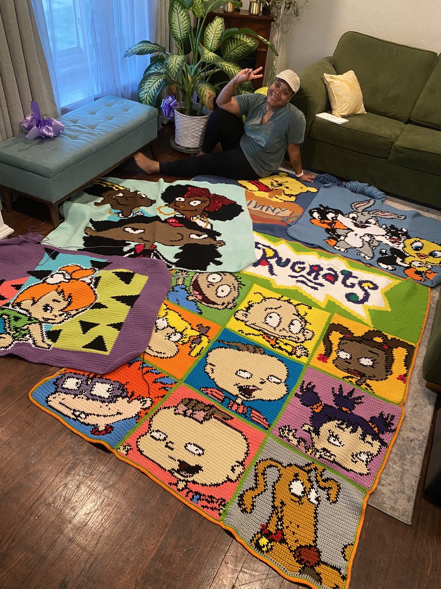 Gotta show you how blessed my hands are 🙌🏾🫶🏽 #lovetangledyarn #crochetblanket #crochet #crochetbusiness #miajelise #blessedhands #rugrats #pebbles #looneytunes #heyarnold #poohbear