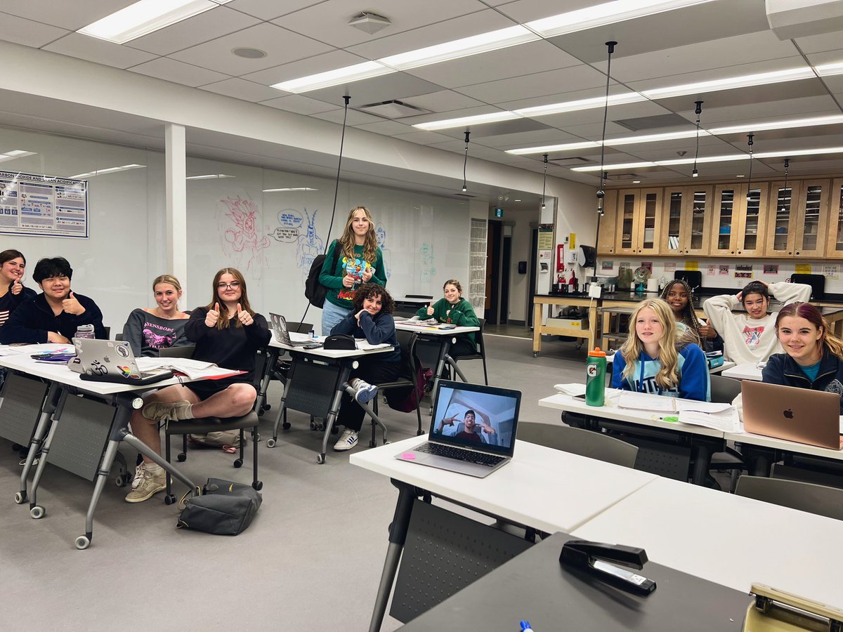 proud of these students for their commitment to attend evening grove time to prep for their gr. 10 physics unit test tomorrow! *not pictured - epic dance party to end our study sesh*💃🏽🕺🏻🪩 <a href="/LakefieldCS/">Lakefield College</a>
