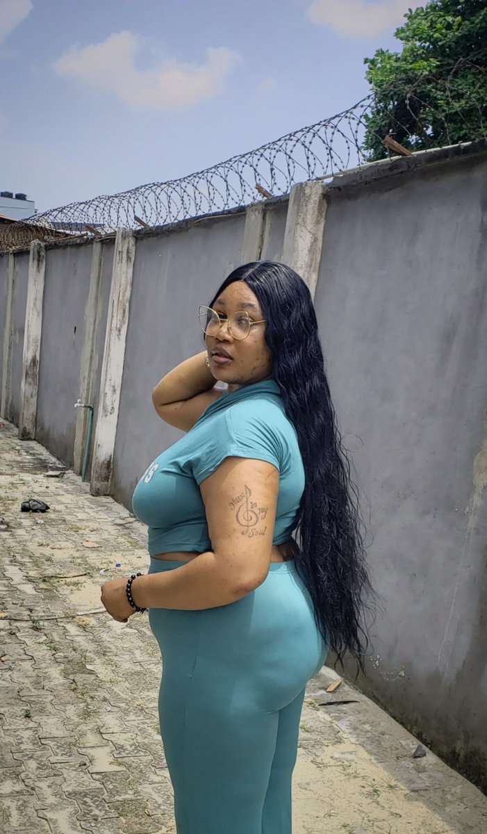 queen_mirel's tweet photo. A pretty girl from Edo state 🖤💙 
.
My fellow #phynations drop a nice comment below 📍🌷🍷
.
#mirrel #PhynaTheElephant𓃰 #Phyna𓃰 #TsatsiiMadiba𓃵 https://t.co/VqCpK1EV66