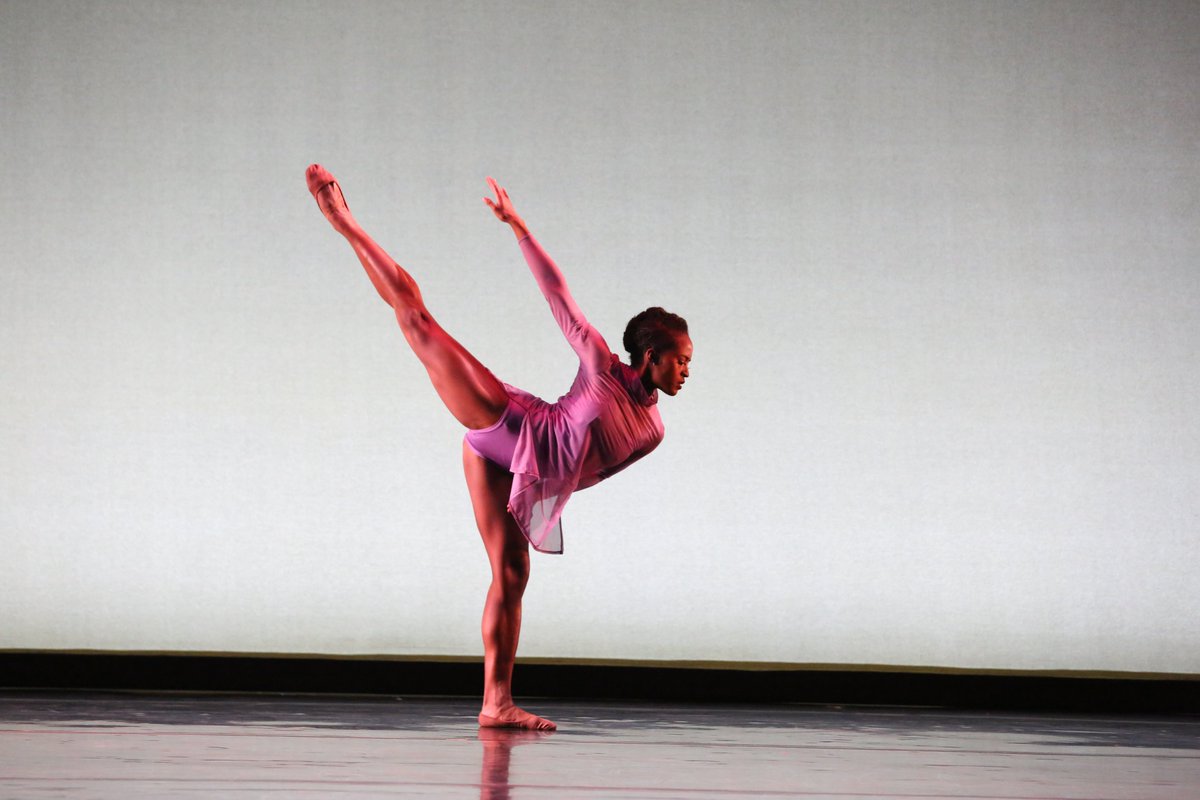 dallasblkdance's tweet photo. See What’s In Store For You During Our 46th Season Finale! Spring Celebration is May 19-20, 2023!
You can view in-person, on-demand, and streaming. Learn more -> https://t.co/lR61qoNimW
#DBDT #ThingsToDo #art #giftideas
'Futherance' by Kirven Douthit-Boyd (p.c. Amitava) Sarkar https://t.co/5AypMpnCA4