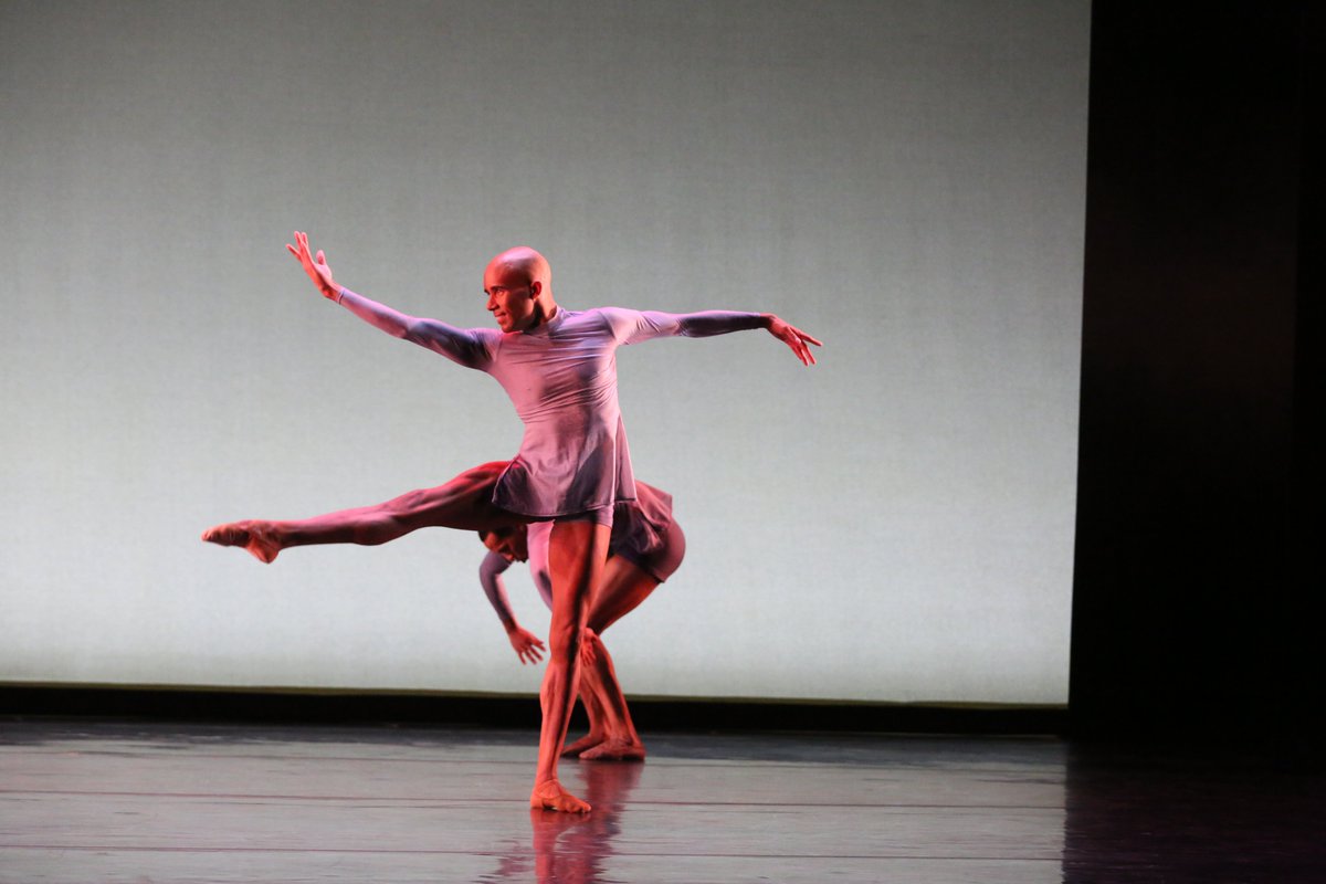 dallasblkdance's tweet photo. See What’s In Store For You During Our 46th Season Finale! Spring Celebration is May 19-20, 2023!
You can view in-person, on-demand, and streaming. Learn more -> https://t.co/lR61qoNimW
#DBDT #ThingsToDo #art #giftideas
'Futherance' by Kirven Douthit-Boyd (p.c. Amitava) Sarkar https://t.co/5AypMpnCA4