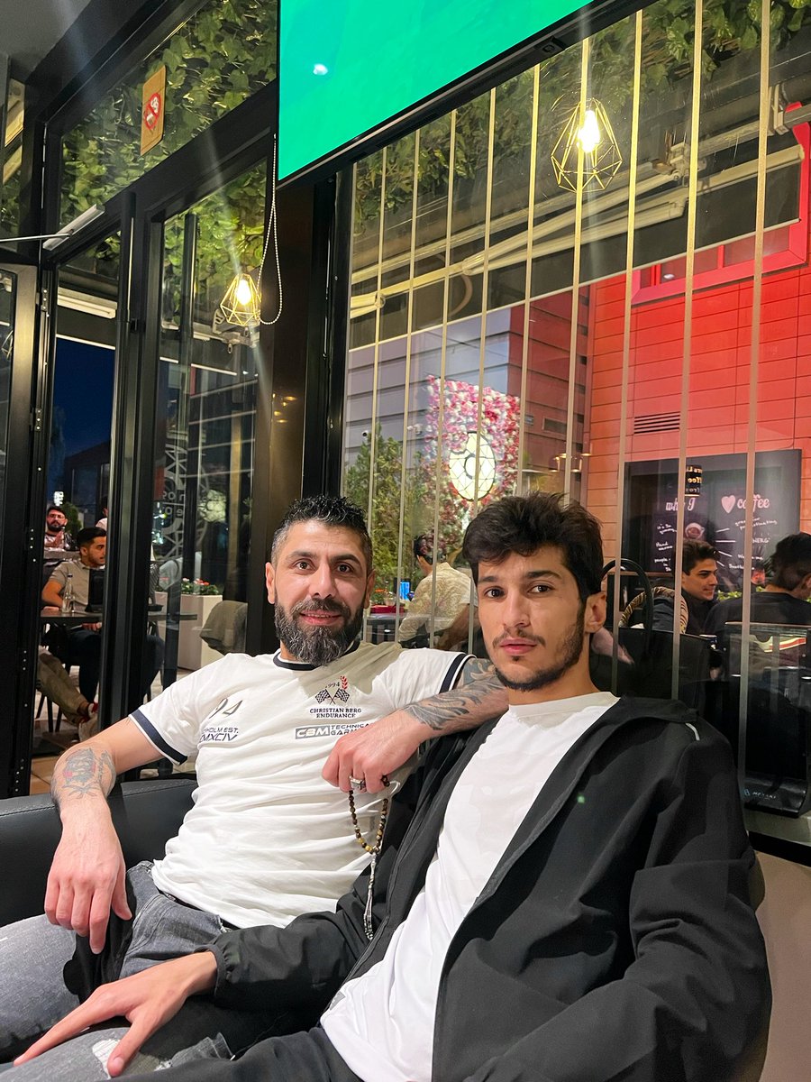 moinmomo's tweet photo. Brother 💛 https://t.co/etBKuz6nyV
