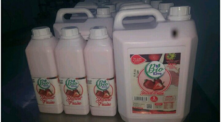 AbenaMathilde1's tweet photo. Bonjour, c’est du très bon lait (Maziwa à vendre , le prix est vraiment intéressant , nous avons de saucisses et fromage de Goma https://t.co/faddsl5keL