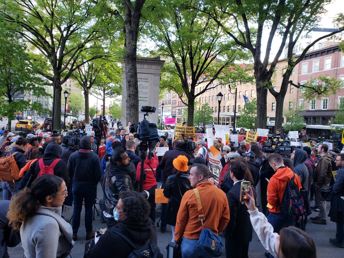 nickberghall's tweet photo. NYC tenants are out strong at tonight's Rent Guidelines Board meeting to tell the Board and @NYCMayor that the proposed increases are unacceptable and will hurt renters - the rent is already too damn high! @RentJustice https://t.co/M7ZHZKlNpx