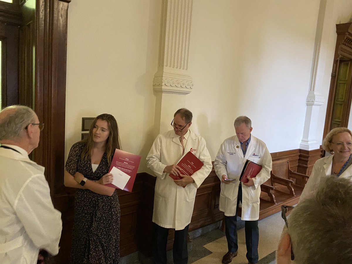 CRCook1978's tweet image. Complete Bias, But I Can’t think of a better @texmed County Society than @DallasCMS incredible #physicians championing for #pateintsafety #medtwitter