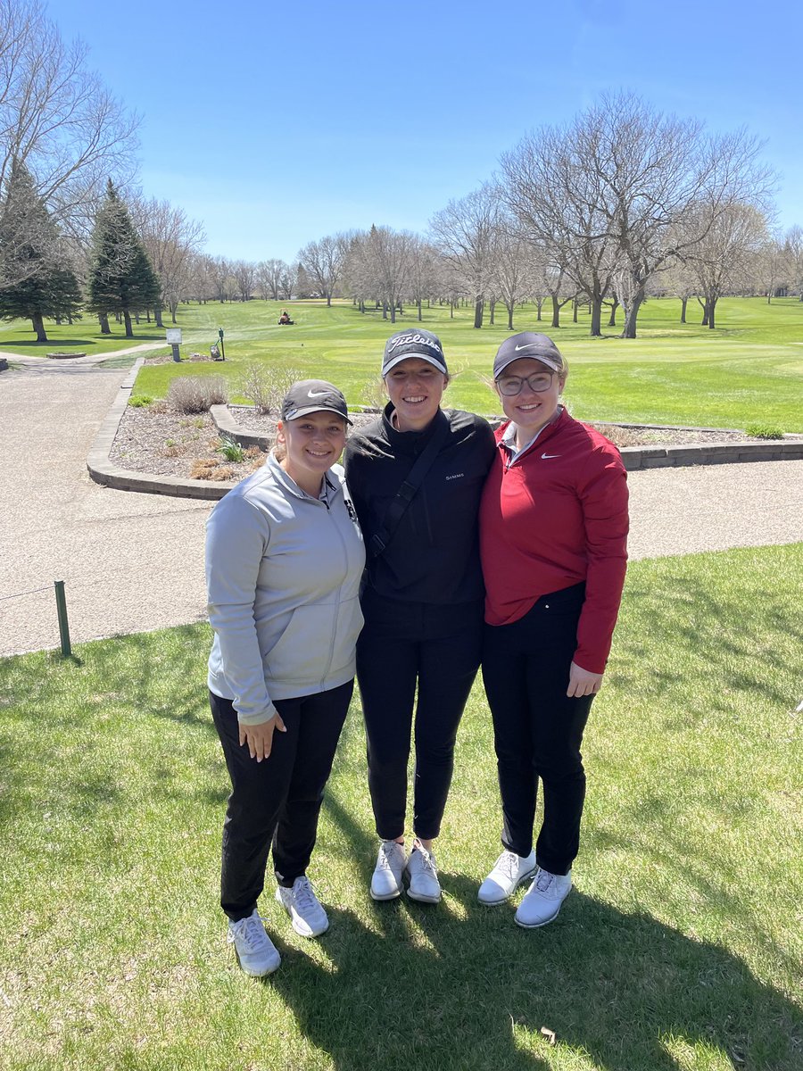 HCBroncosGolf's tweet photo. A big shout out and thank you to our 3 Seniors: Shelby, Mackenzie, and Anna! We wish them the best of luck on all of their future endeavors! https://t.co/6LaFRfrNU1
