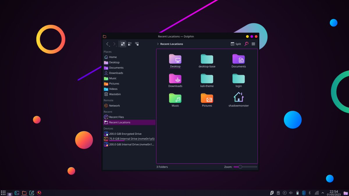 Rupok's tweet photo. Kali or any Linux doesn't really have to be boring. Colored up my Kali instance with KDE Plasma... 🎨

#kali #Pentesting #linux #kde https://t.co/GykMhXUsjg