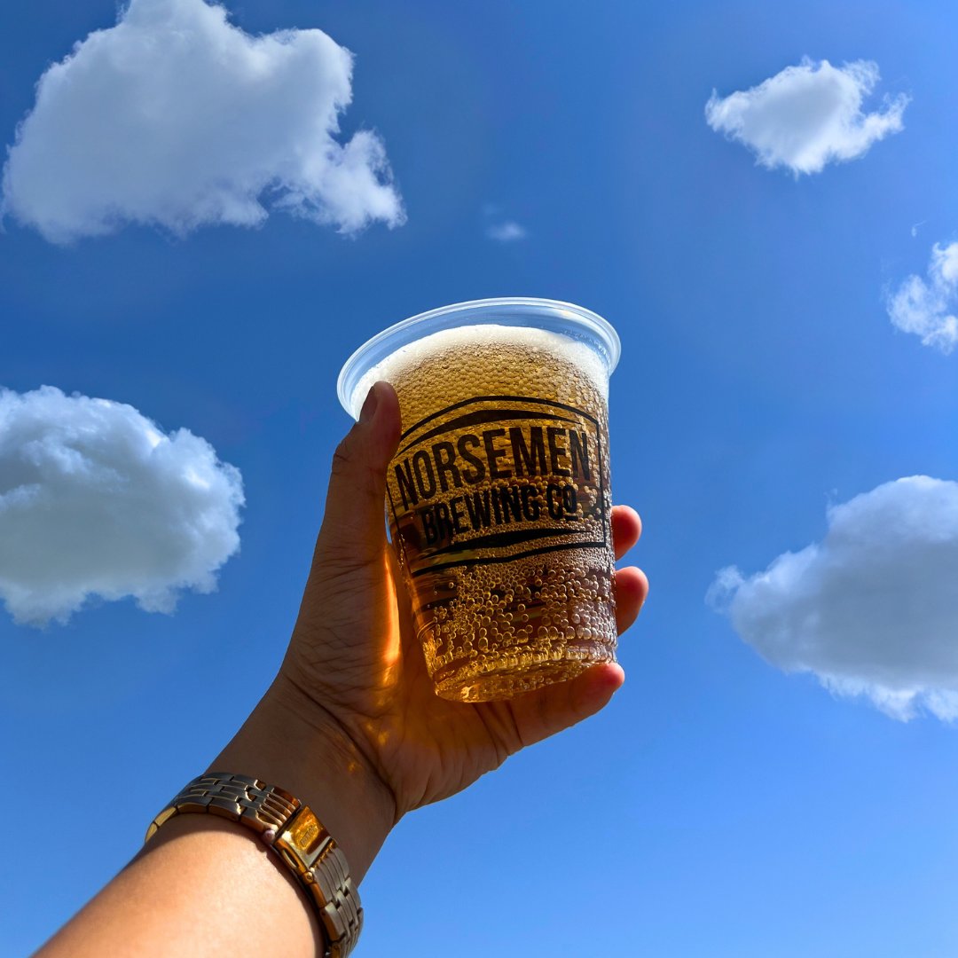Summer is just around the corner ☀️🌳 Kick off your summer with a keg of our refreshing brews and a free jockey rental for your epic backyard bash. Reserve your keg now!