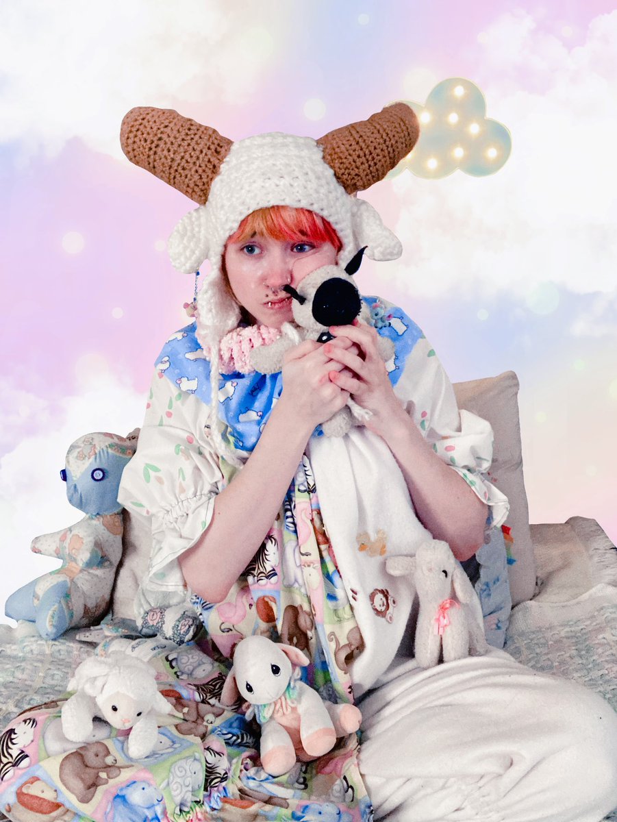 ratboybloo's tweet photo. twitter confuses me, have my face https://t.co/n5UMQe0nKI