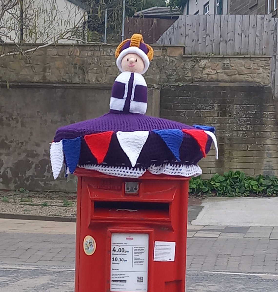 Fucking state of that, man.

#corribobs 
#ukpostboxtoppers 
#thiscountry