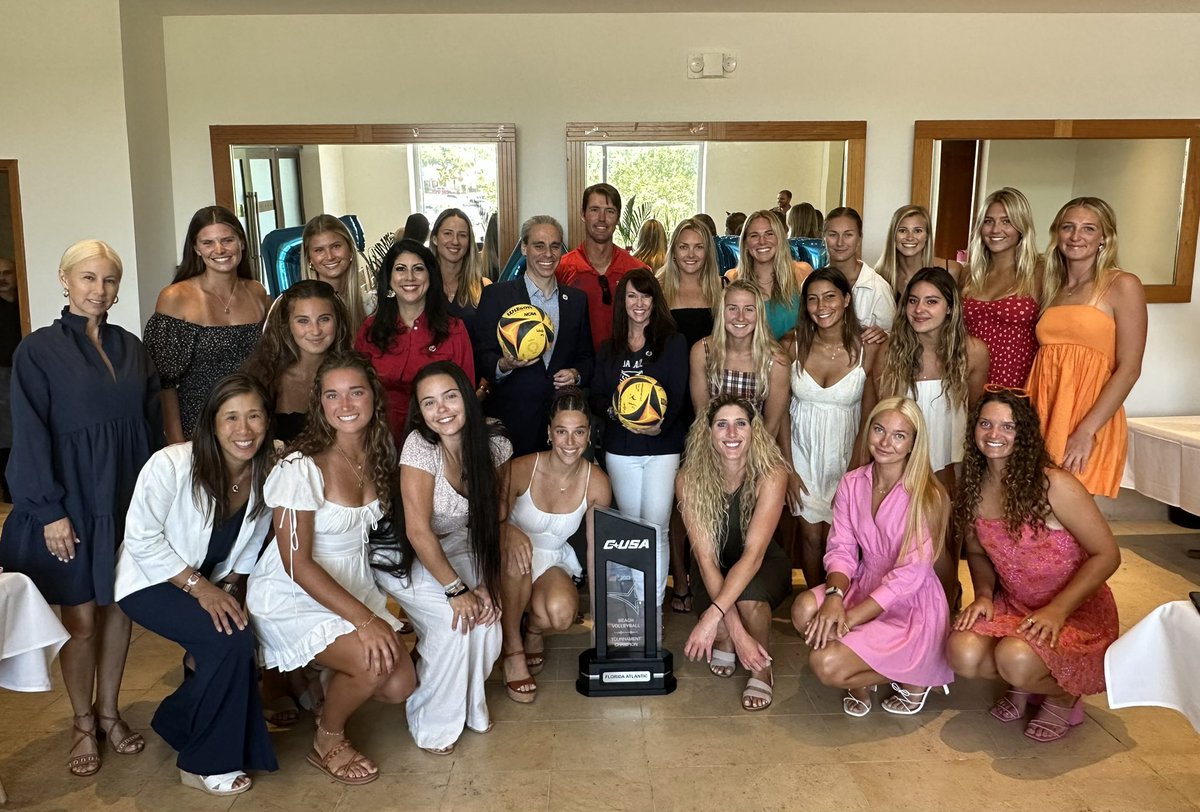 FAUBeachVB's tweet photo. Had a great time today at our NCAA send-off banquet at Mariposa! Huge thank you to Mayor Scott Singer, and council members Fran Nachlas and Yvette Drucker for celebrating with us!

#WinningInParadise https://t.co/7nqpK3l1cq