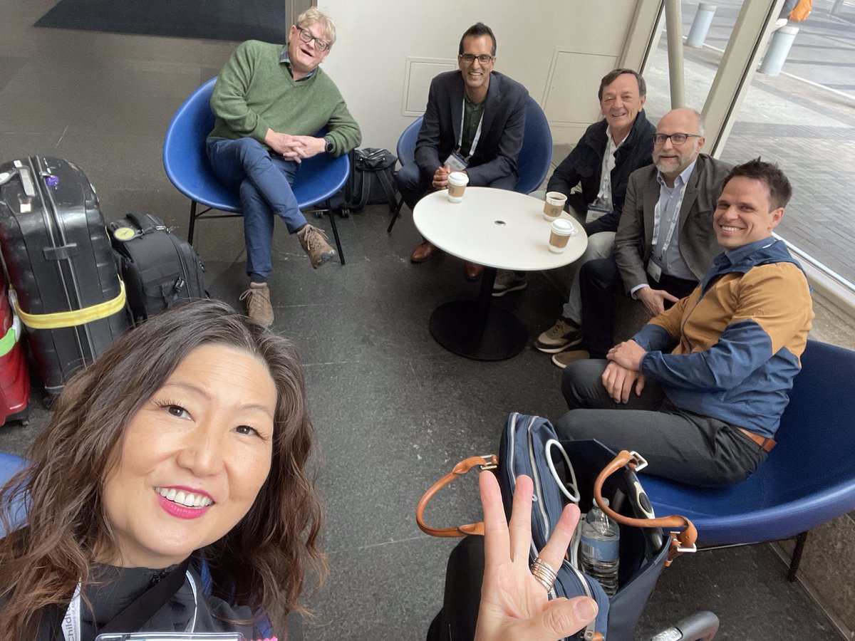 songMD's tweet photo. With #NeoSim #NeoResus experts from around the world!
@PASmeeting
#PAS2023+#PAS23selfie https://t.co/hJqTGcJ8gQ