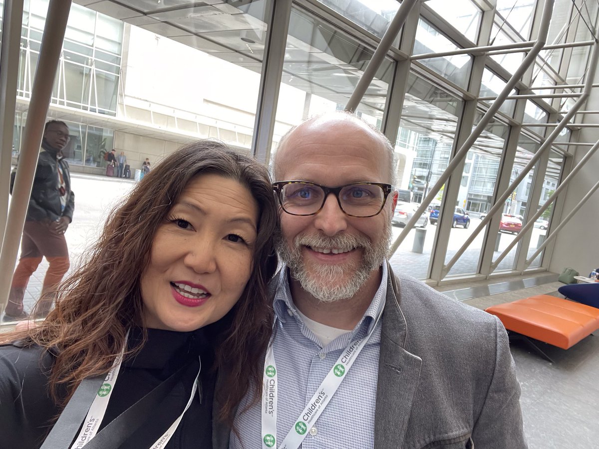 songMD's tweet photo. With #NeoSim #NeoResus experts from around the world!
@PASmeeting
#PAS2023+#PAS23selfie https://t.co/hJqTGcJ8gQ