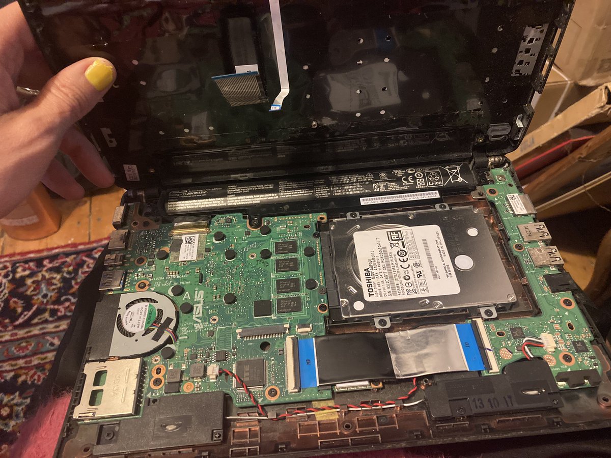 destructo9000's tweet photo. Trying a bit of the old #permacomputing inspired by the wonderful @HydroponicTrash. My old laptop wouldn’t charge so I’m looking up troubleshoots and fixing it. (Mainly so I can build a local off-grid internet - but one step at a time!) https://t.co/xbsKprgalS