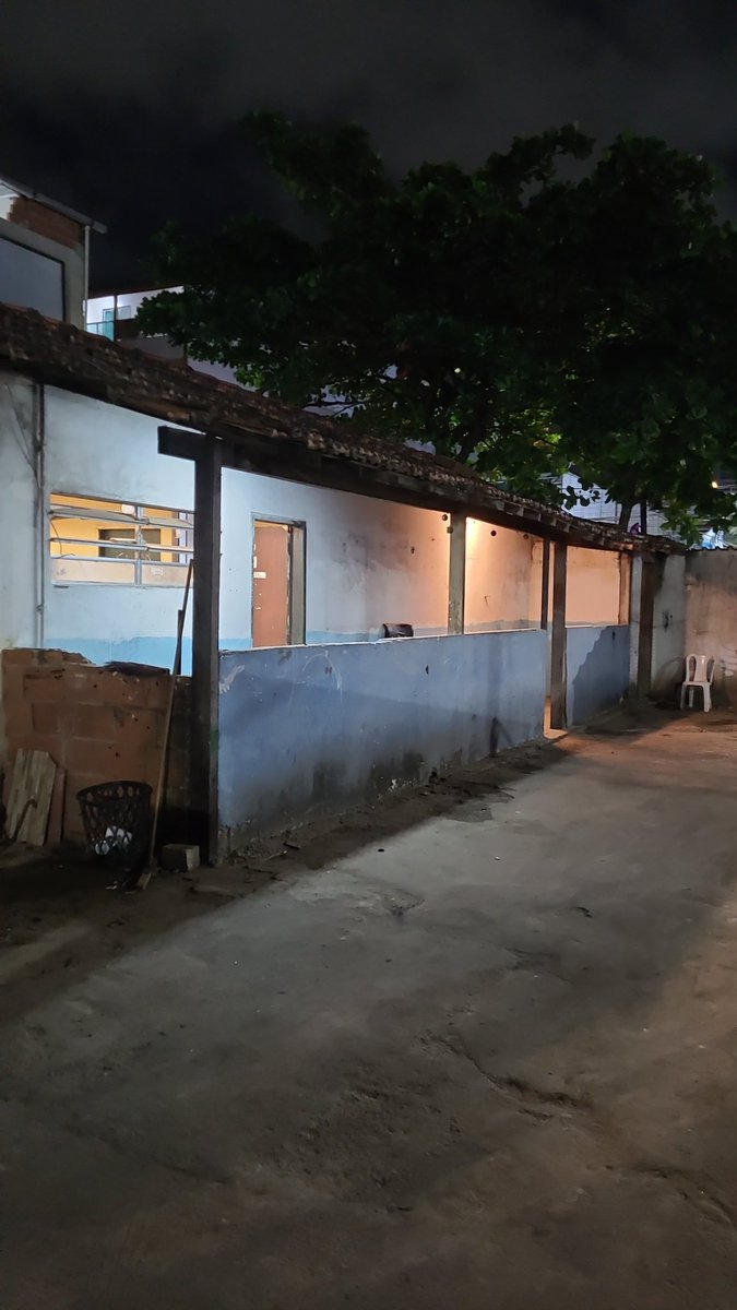 rluciane's tweet photo. Ecoponto Recreio-Comlurb
Anos sem obra, os funcionários não tem o mínimo de conforto para trabalhar.
- Não tem bebedouro
- Não tem água para tomar banho (fecharam a água por conta de um vazamento)
- Local com vazamento quando chove
- Espaço insalubre. 
#precisamosdeobra https://t.co/gkUGUbpMqb