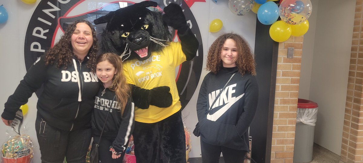 Mrs. Weaver tweet media