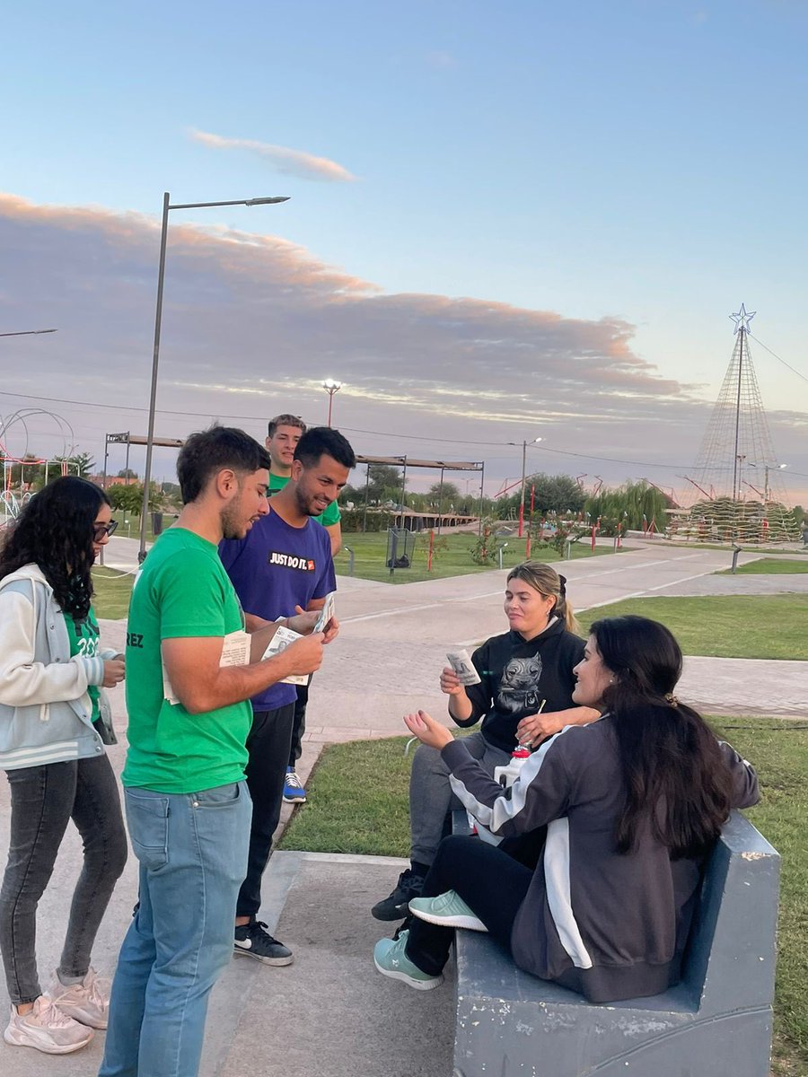 octaviowamba1's tweet image. Militando el Voto  #JuventudAvanzar
7m ✌🏼
#RicardoQuintela 
#ArmandoMolina
#GonzaloBecerra
#JorgeBasso
#IvanDeorazio