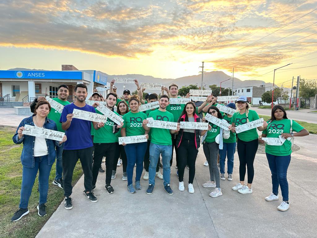 octaviowamba1's tweet image. Militando el Voto  #JuventudAvanzar
7m ✌🏼
#RicardoQuintela 
#ArmandoMolina
#GonzaloBecerra
#JorgeBasso
#IvanDeorazio