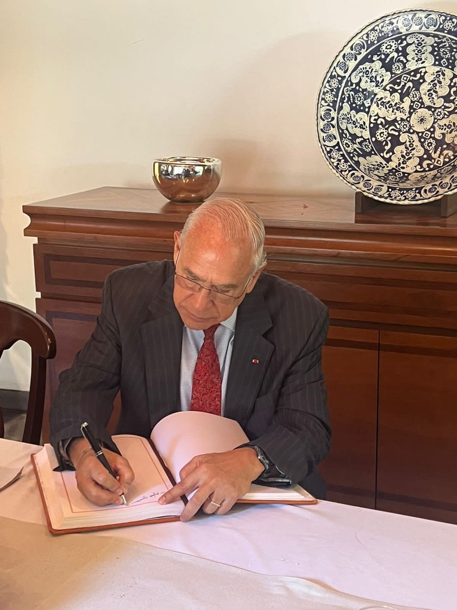 FerLlergo's tweet image. Segunda edición de  @MediaLab_UP de la Escuela de Comunicación.“Reinventando el presente, un espacio para la disrupción”, como   Con la información se pueden generar agentes disruptivos y proponer nuevos paradigmas ¡Gracias @heraldodemexico! ¡Gracias @A_Gurria! ¡Felicidades!