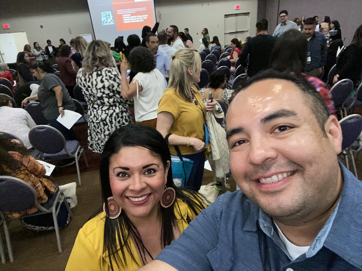 Changing the world one session at a time!! Thanks <a href="/CoolSpeak/">CoolSpeak, LLC.</a> and <a href="/EMejia/">EMejia</a> #CVUSDLearns